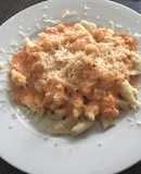 Gnocchi en salsa rosa y queso añejo
