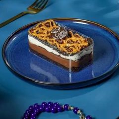 A picture of Layered Chocolate and Vanilla Cream Cake.