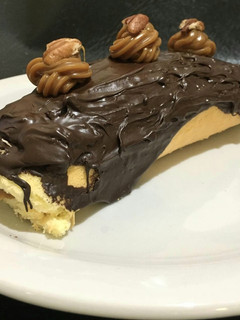 Una foto de Pionono sin gluten relleno con dulce de leche