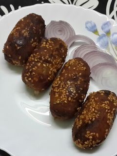 A picture of Poha (flattened rice)cutlets.