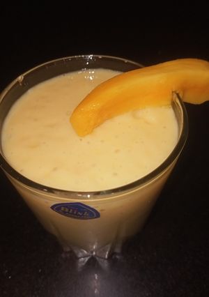 A picture of Mango milk shake.