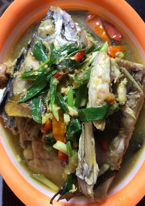 Foto resep Ikan tengiri kuah kuning. Asam jawa