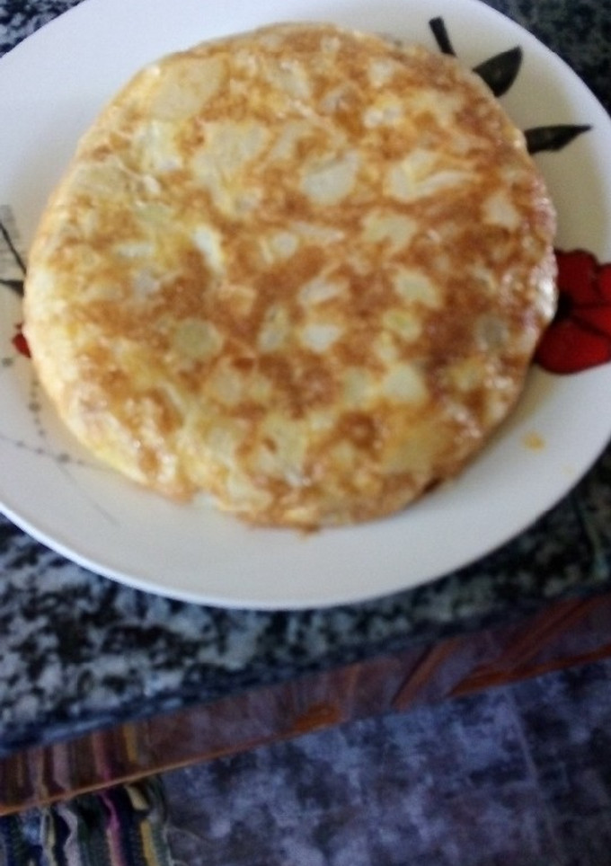 Una foto de Tortilla de papas arrugadas