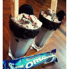A picture of Oreo shake.