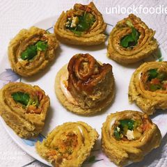 A picture of Mini pinwheel Sandwiches.