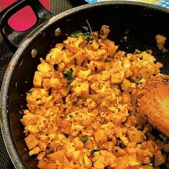 Aloo gobhi A picture of Aloo gobhi.
