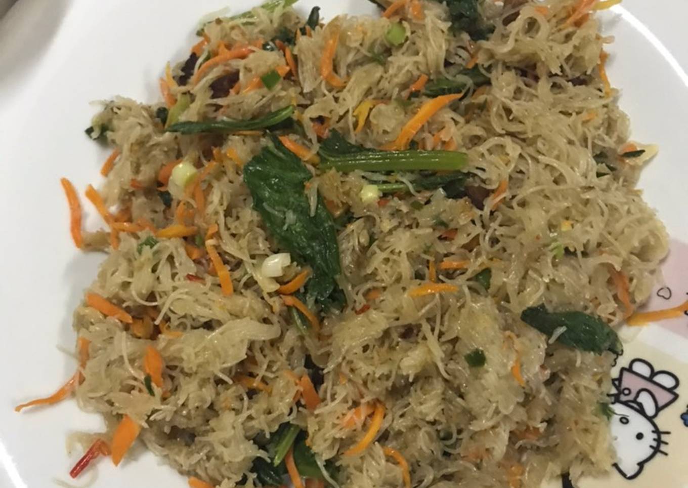 Bihun goreng wortel