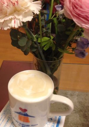 Hình của món Cách pha cafe latte không cần máy.