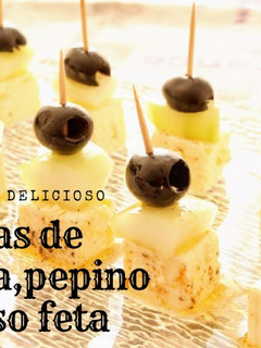 Una foto de Tapas de aceitunas, pepino y queso feta