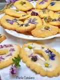 Biscotti di Frolla con fiori eduli
