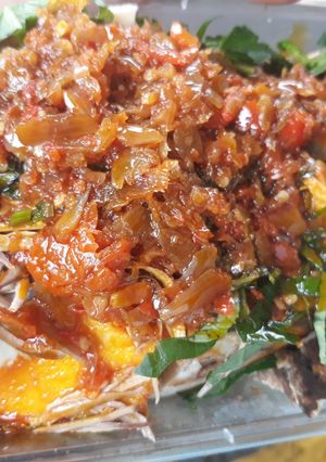 A picture of Roasted yam with ugba.