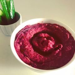 A picture of Beetroot Hummus.