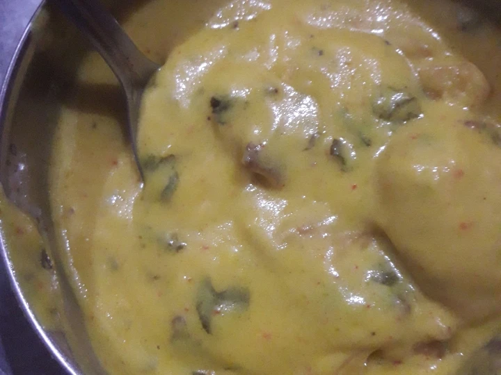 Easy Way Prepare Pakoda Kadhi which Delicious
