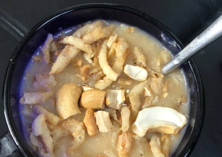 PLAIN OATMEAL PORRIDGE With NUTS