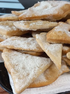 Una foto de Tortas fritas con levadura en batidora de mesa PEABODY