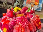 Une photo de entremet vanille fruits rouge