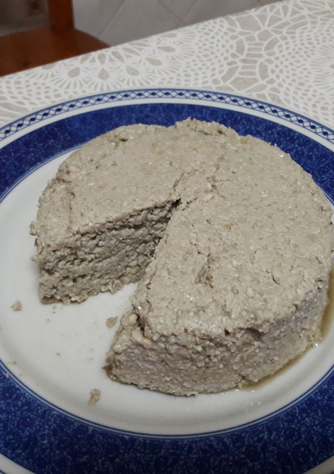 Una foto de Queso de girasol vegano 🧀