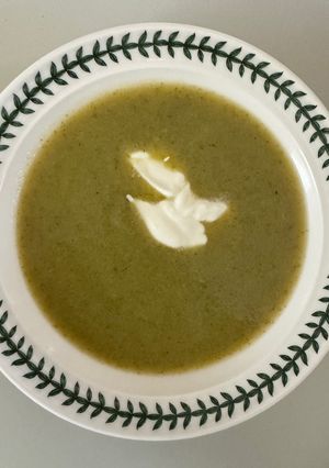 A picture of Quick Broccoli & Leek Soup.