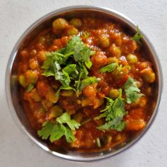 A picture of Green chana nu punjabi shak.