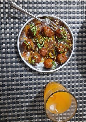 A picture of Veg. Manchurian.