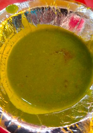 हरी चटनी (hari chutney recipe in Hindi) रेसिपी मुख्य फोटो