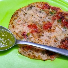 A picture of Uttapam.