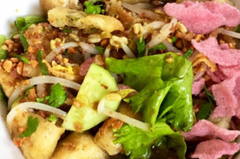 Bagaimana Menyiapkan Rujak tahu pedas Simpel