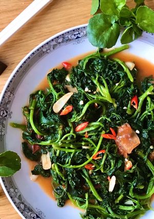 Hình của món 🌱 Cải Xoong Xào Cà Chua (Vegan).