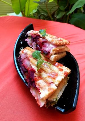 A picture of Vegetable sandwich.