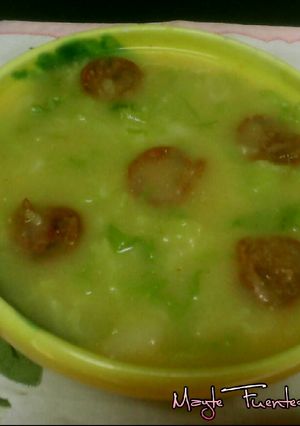 Una foto de Caldo verde portugués