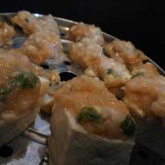 A picture of Siomay udang.