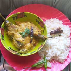 A picture of Brinjal dip Dal curry.