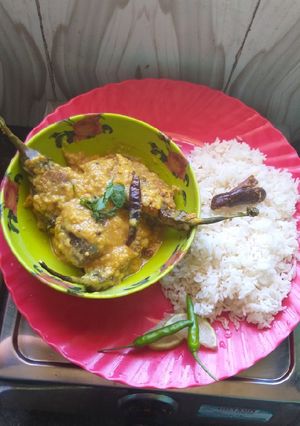 A picture of Brinjal dip Dal curry.