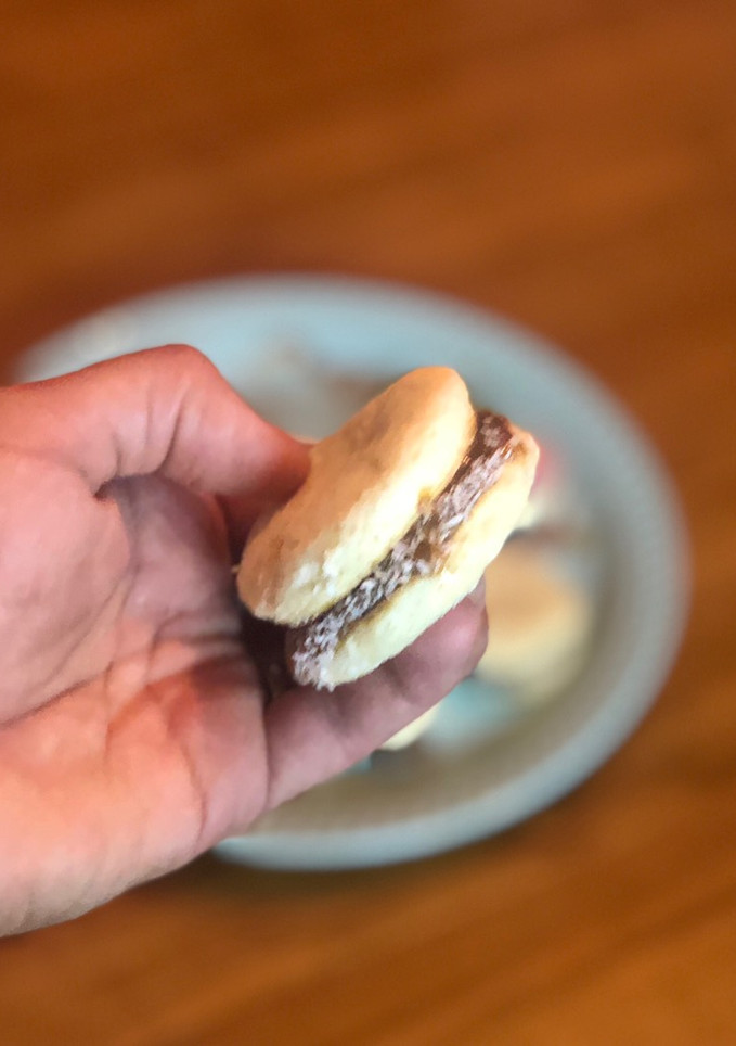 Una foto de Alfajores de maicena sin manteca