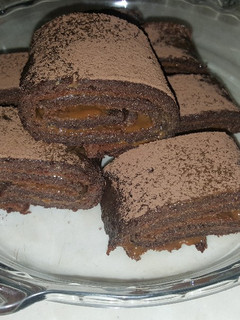Una foto de Brazo gitano de chocolate y remolacha