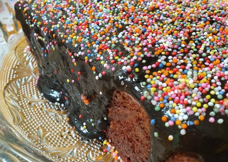 Resep Moist chocolate cake Anti Gagal