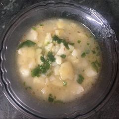 A picture of Aloo Rasha gravy.