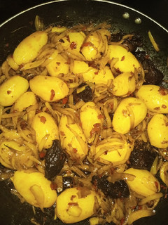 A picture of Potatoes sauce.