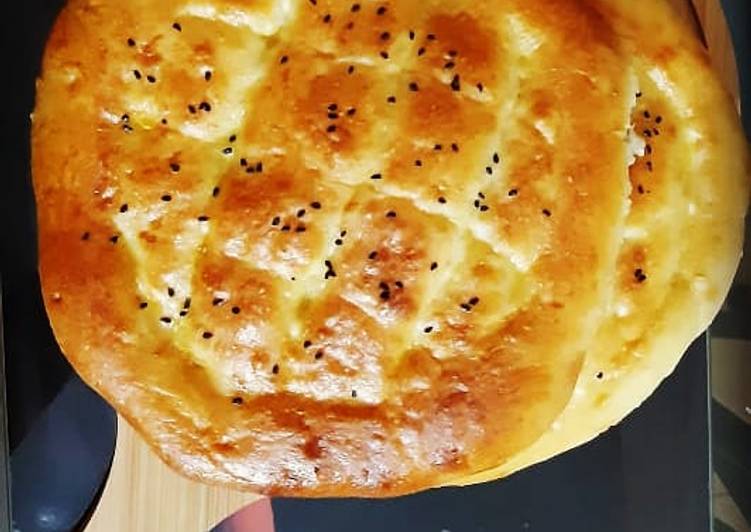 Turkish Pide Bread(ترکش نان)