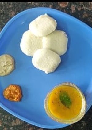 Idli, Sambhar, Chutney: Recipe by Shweta ki Sikhai (shwetakisikhai.com) रेसिपी मुख्य फोटो