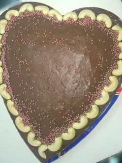 சாக்லேட் மொய்ஸ்ட் கேக் (Chocolate moist cake recipe in tamil) செய்முறை முக்கிய புகைப்படம்