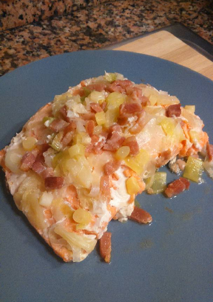 Una foto de Salmón con beicon