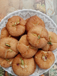 नानखताई (nankhatai recipe in Hindi) रेसिपी मुख्य फोटो