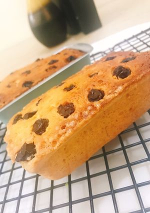 A picture of Lemon pound cake.