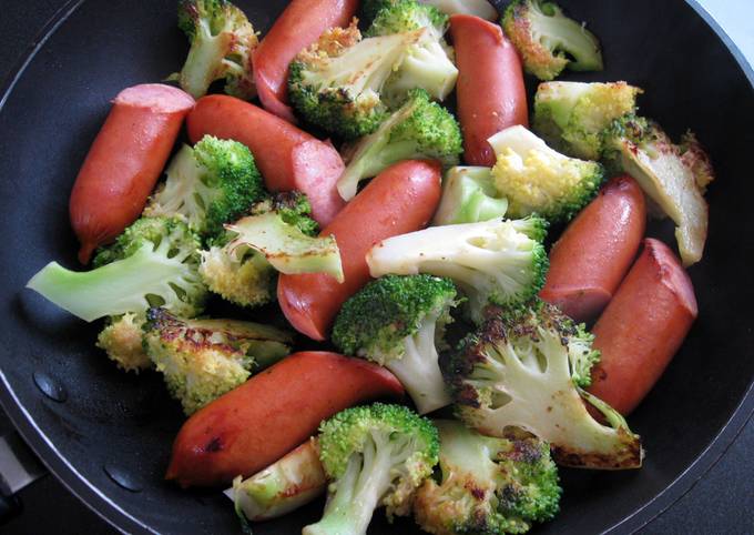 Pan-fried Broccoli & Sausages