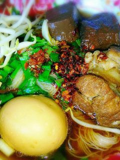 รูปของ เส้นหมี่ขาหมู