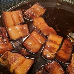 A picture of Red braised pork.