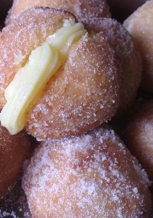 Una foto de Crema pastelera para una docena de bolitas