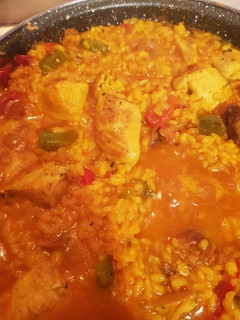 Una foto de Arroz con pollo y pavo
