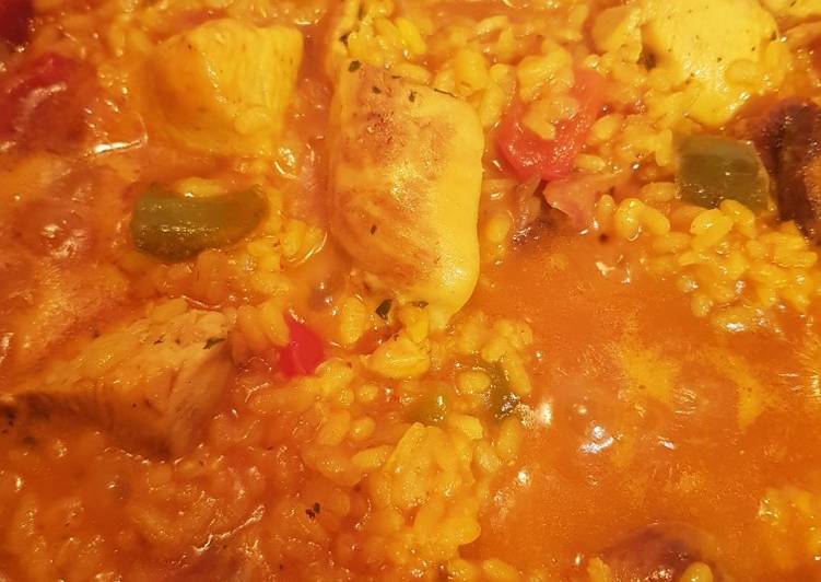 Arroz con pollo y pavo